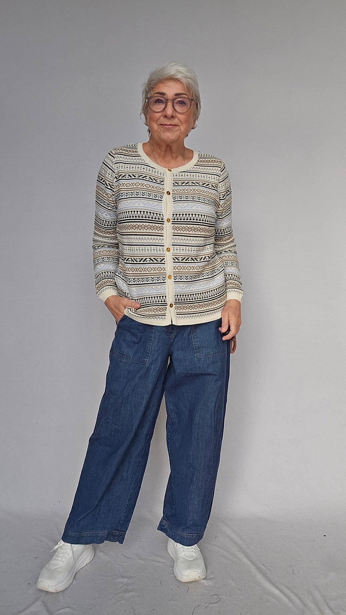 Skovhuus Genser Skovhuus- 4228 Cardigan m/strikkemønster kunstkolonialen