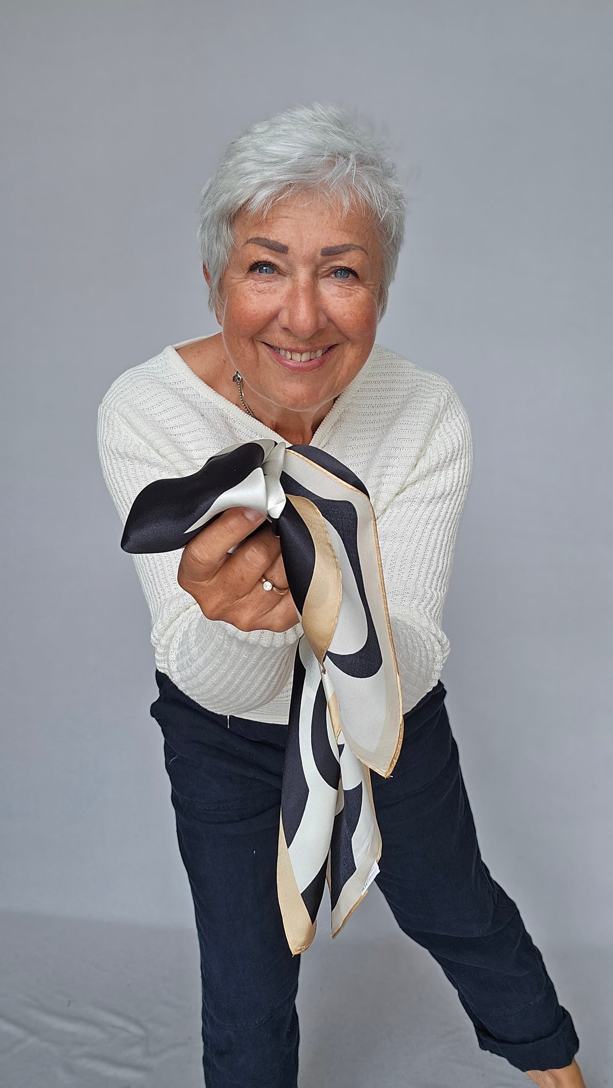 Skovhuus Genser Skovhuus- 5353 Irene bomullsgenser med glidelåspynt kunstkolonialen
