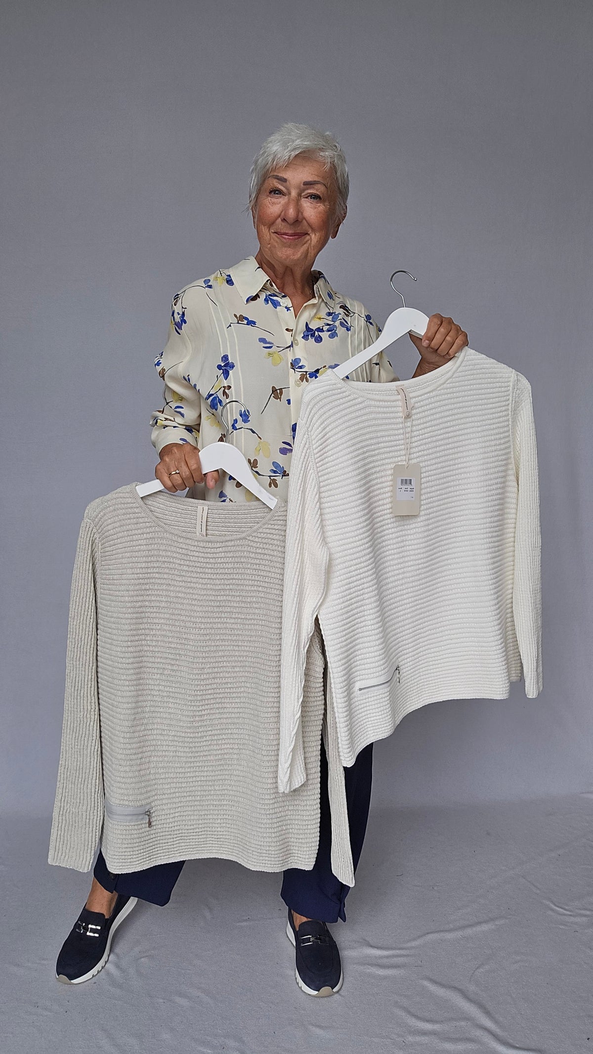 Skovhuus Genser Skovhuus- 5353 Irene bomullsgenser med glidelåspynt kunstkolonialen