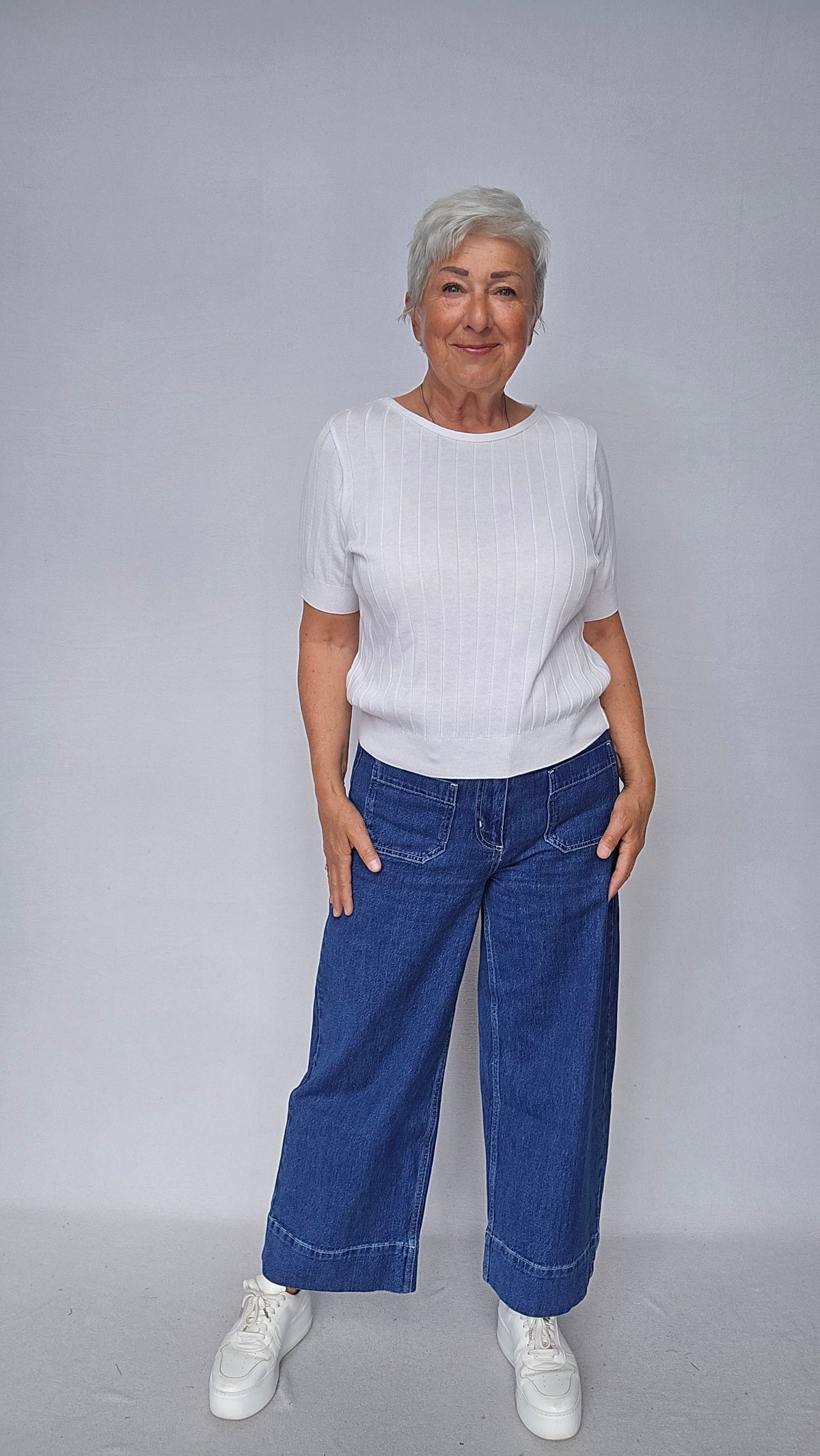 Skovhuus Topp Skovhuus- 3066 Rib knit T-shirt kunstkolonialen
