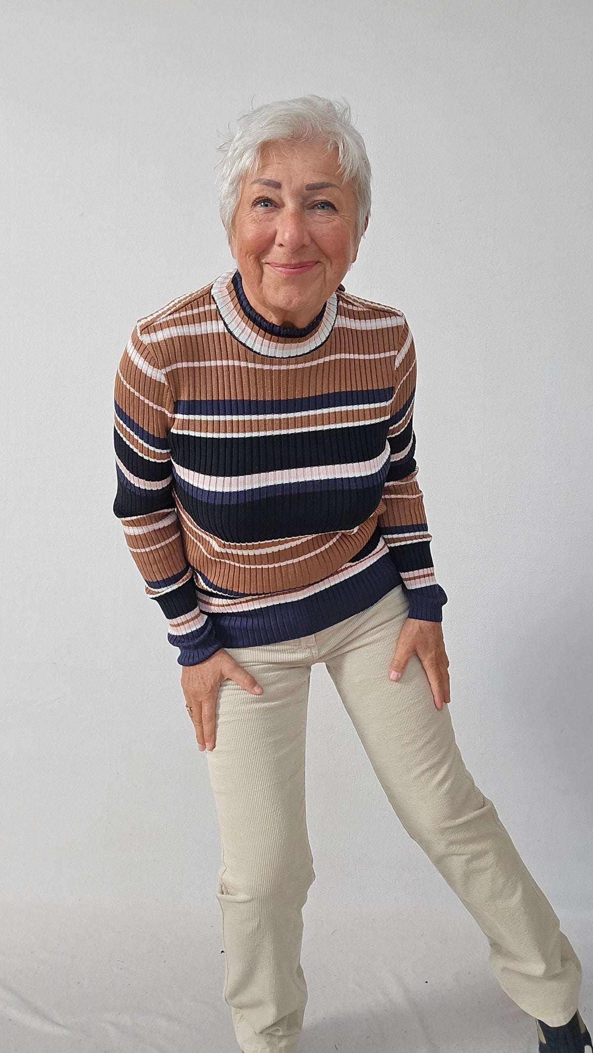 Skovhuus Topp Skovhuus- 4468 Stripete rib topp m/turtleneck kunstkolonialen