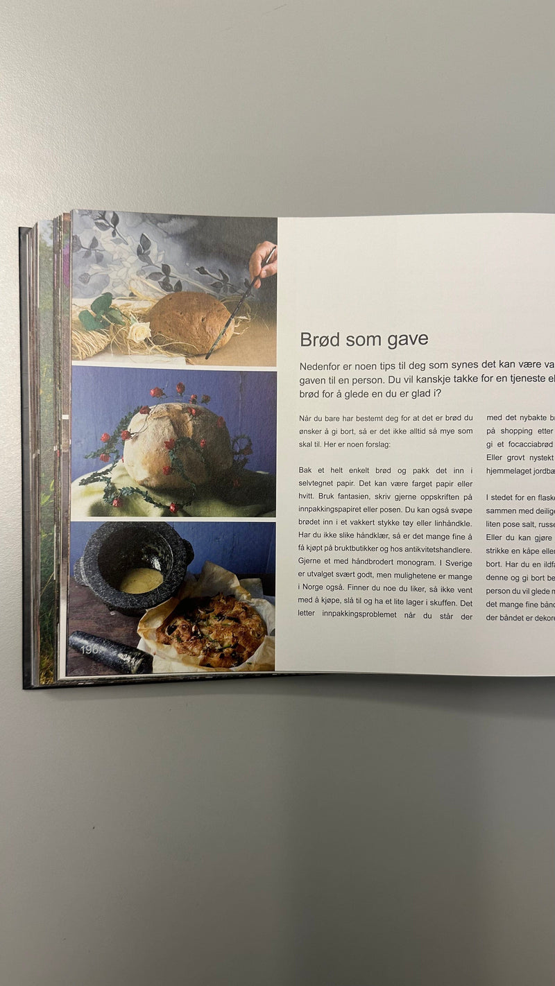 Sprossa Bøker Sprossa- Boken "Bakerovnen" kunstkolonialen