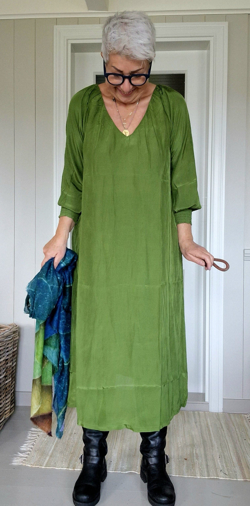 Tif Tiffy Kjole S / Green Twist Evelyn Dress i to ulike farger! kunstkolonialen