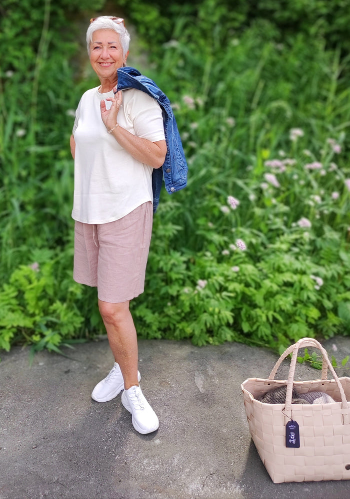 Tif Tiffy Linshorts S / Stucco (uten lommer) Tif Tiffy- Halli shorts i lin kunstkolonialen