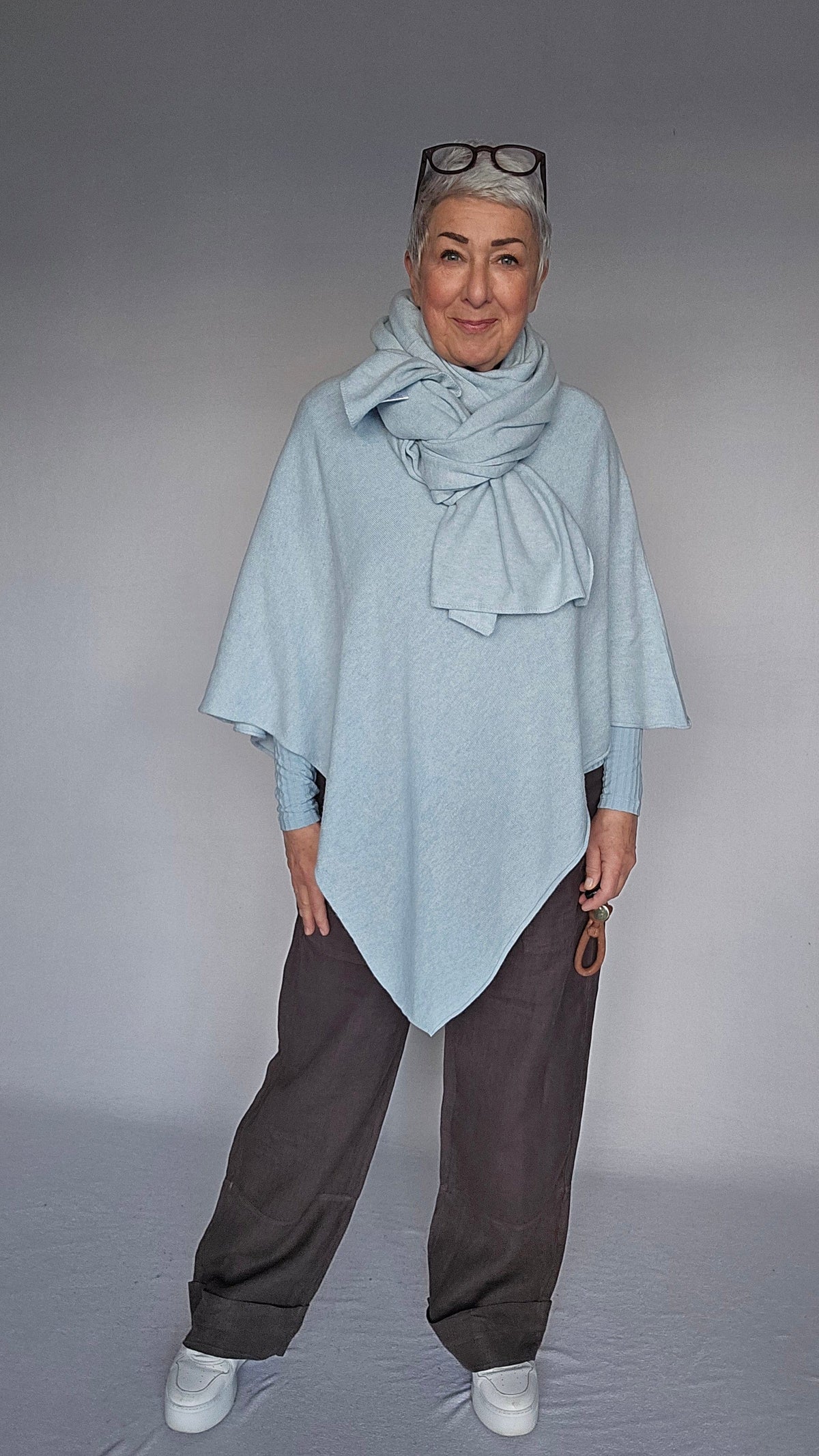 Tif Tiffy Poncho Sky Blue NY FARGE! Tif Tiffy- Pulse Poncho kunstkolonialen