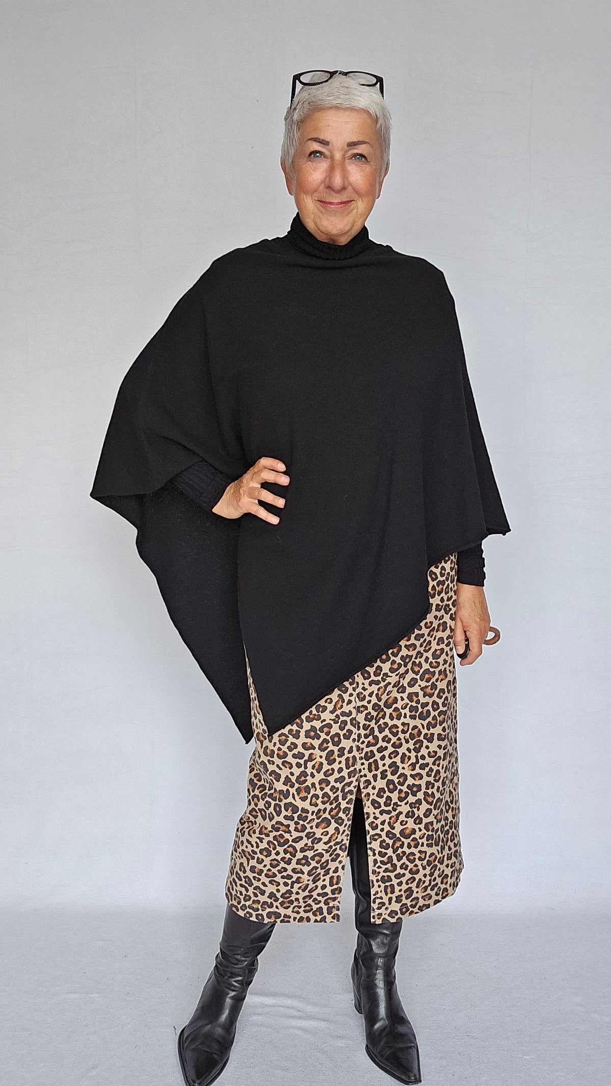 Tif Tiffy Poncho Tif Tiffy- Pulse Poncho kunstkolonialen