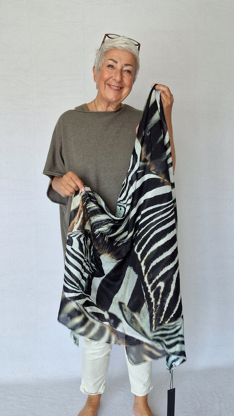 Tif Tiffy Skjerf Tif Tiffy- Zebra scarf kunstkolonialen