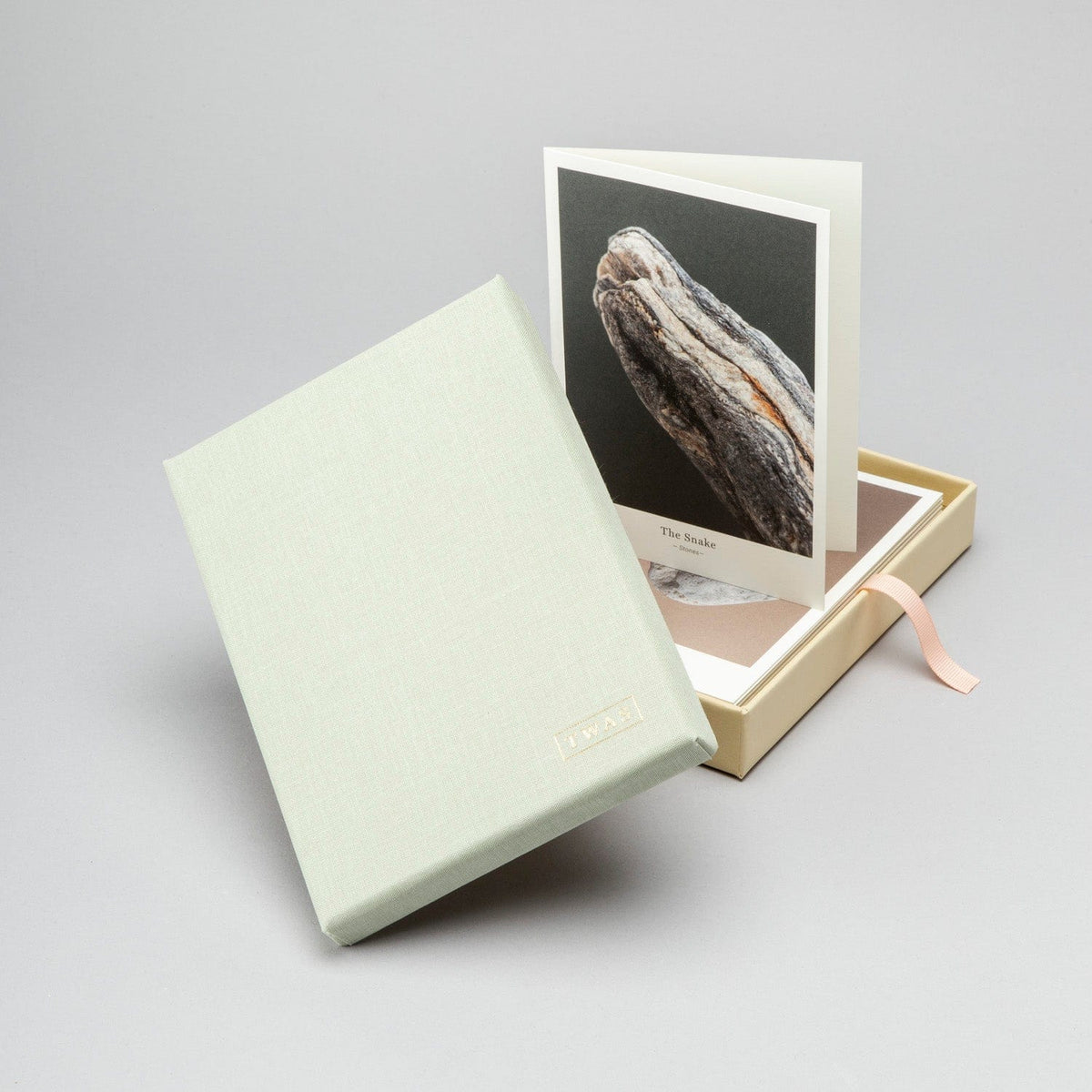 TWAS Kort TWAS- Boxed Card Set- 8 Moments Of Stones kunstkolonialen