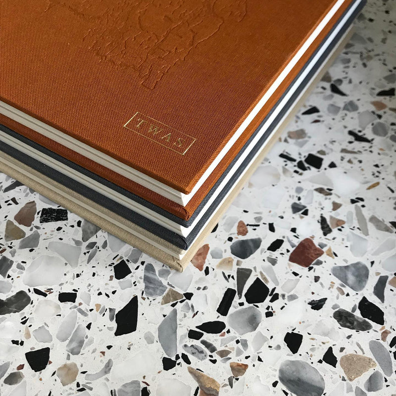TWAS Skrivesaker TWAS- Notebook Side Fold- Pine kunstkolonialen