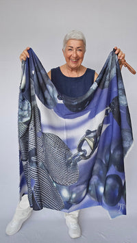 Wilhelmine Skjerf Tira Wilhelmine-NYHET! Wilhelmineskjerf i ull/silke kunstkolonialen
