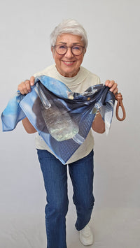 Wilhelmine Skjerf Wilhelmine- Lite Wilhelmineskjerf i bomull 70 x 70 kunstkolonialen