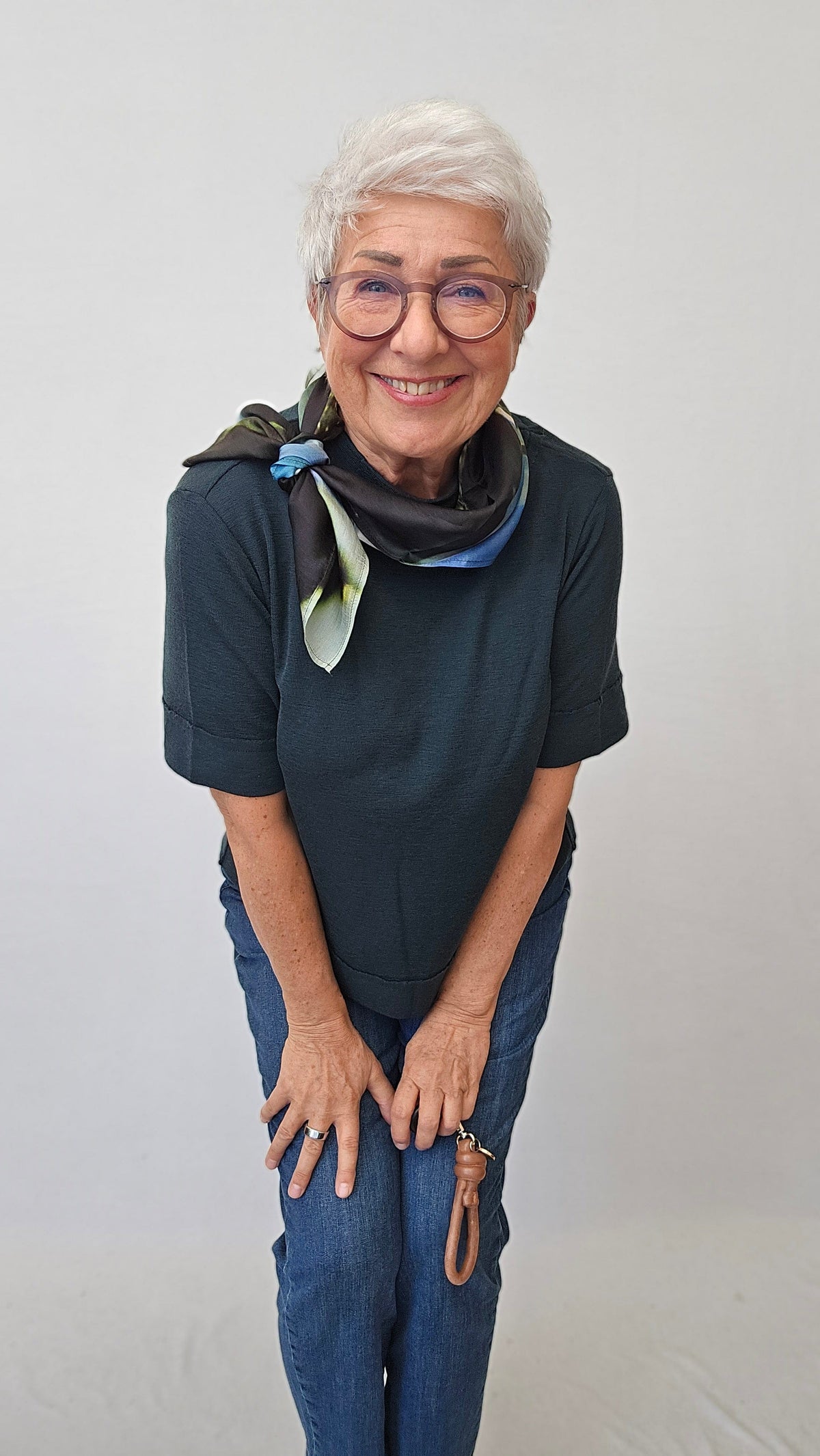 Wilhelmine Skjerf Wilhelmine- Lite Wilhelmineskjerf i silke 70 x 70 kunstkolonialen