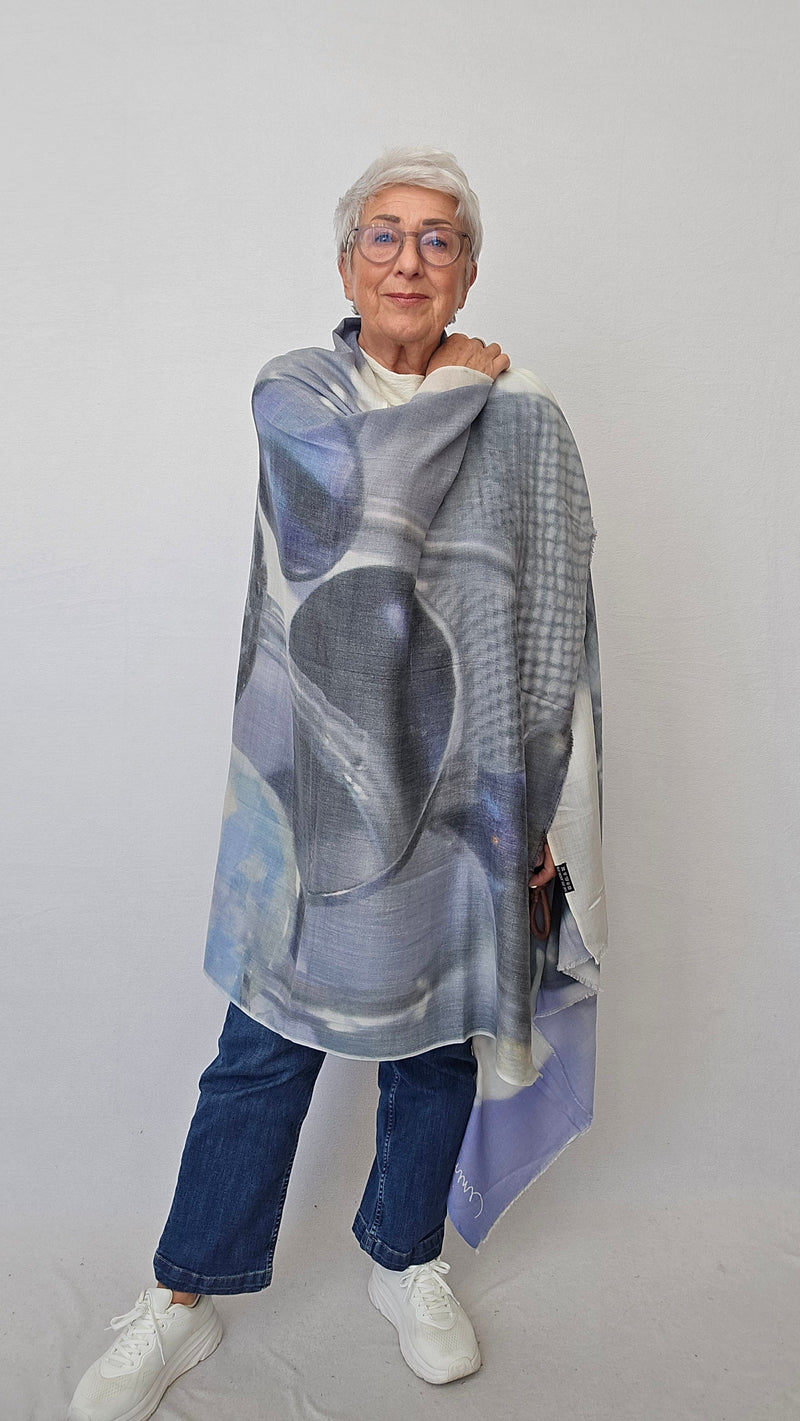 Wilhelmine Skjerf Wilhelmine- Wilhelmineskjerf i ull/silke kunstkolonialen