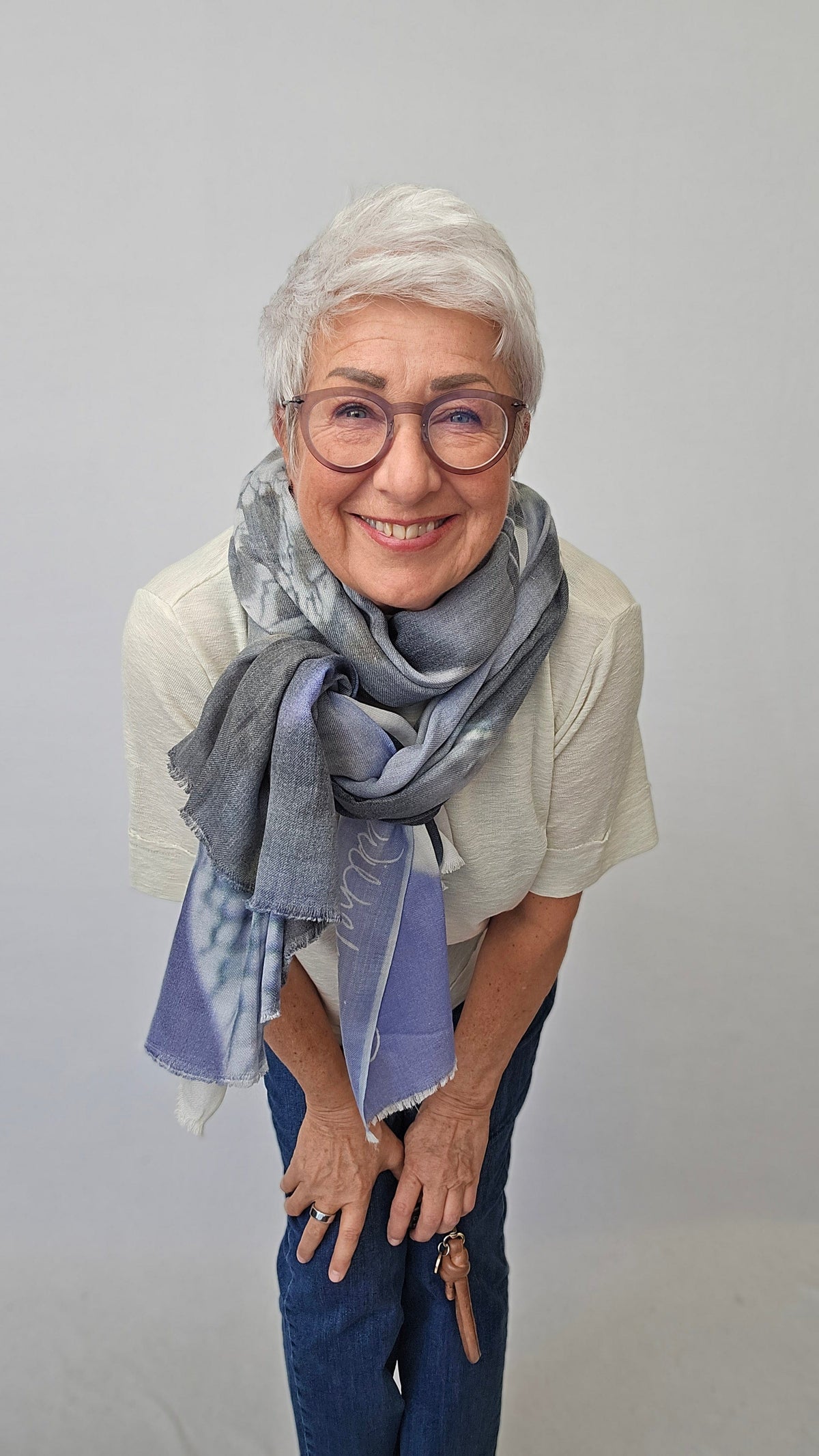 Wilhelmine Skjerf Wilhelmine- Wilhelmineskjerf i ull/silke kunstkolonialen