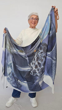 Wilhelmine Skjerf Wilhelmine- Wilhelmineskjerf i ull/silke kunstkolonialen