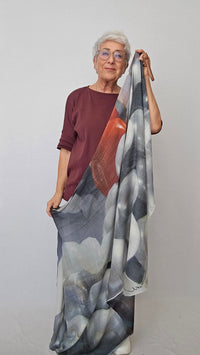 Wilhelmine Skjerf Wilhelmine- Wilhelmineskjerf i ull/silke kunstkolonialen