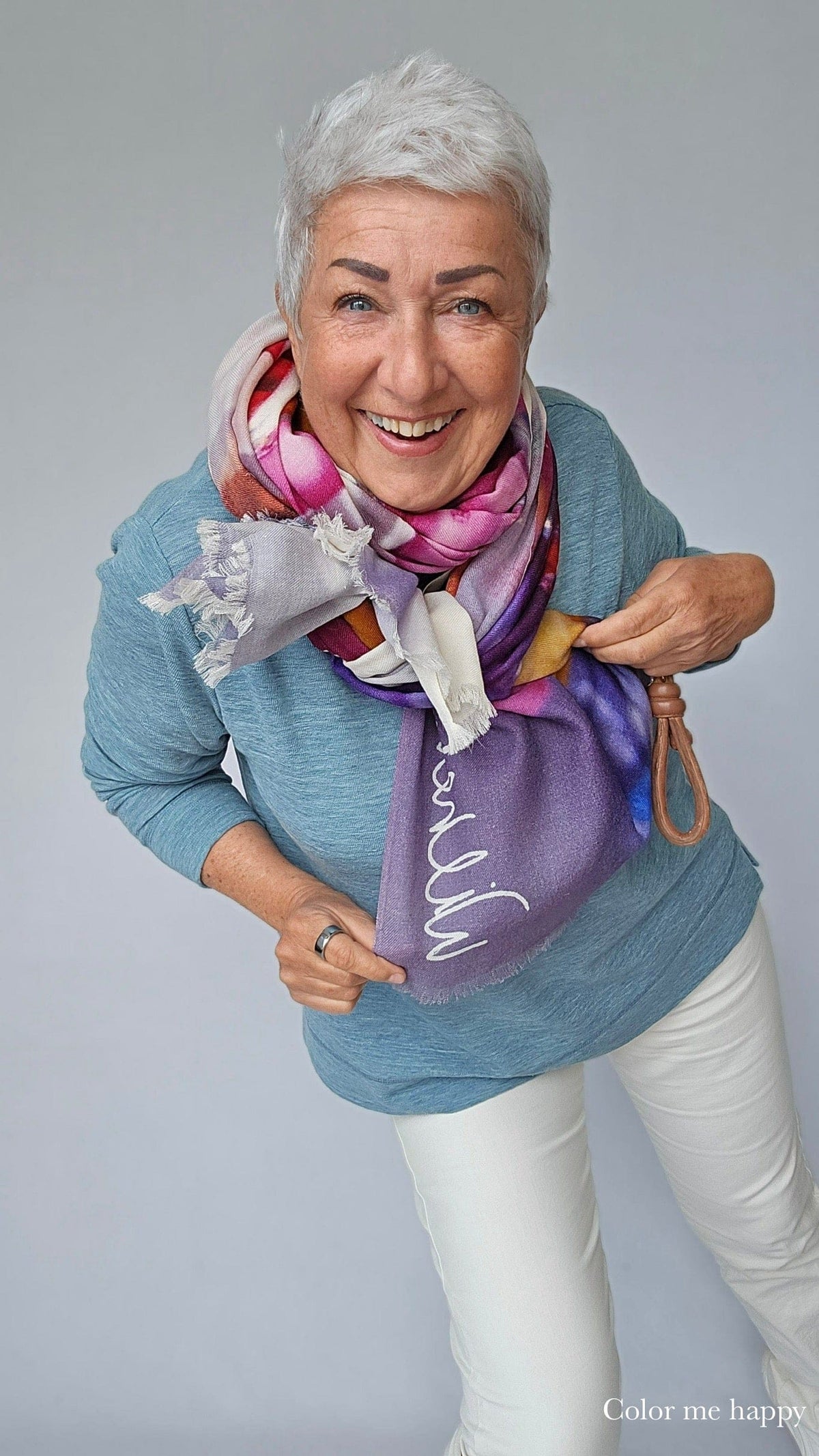 Wilhelmine Skjerf Wilhelmine- Wilhelmineskjerf i ull/silke kunstkolonialen