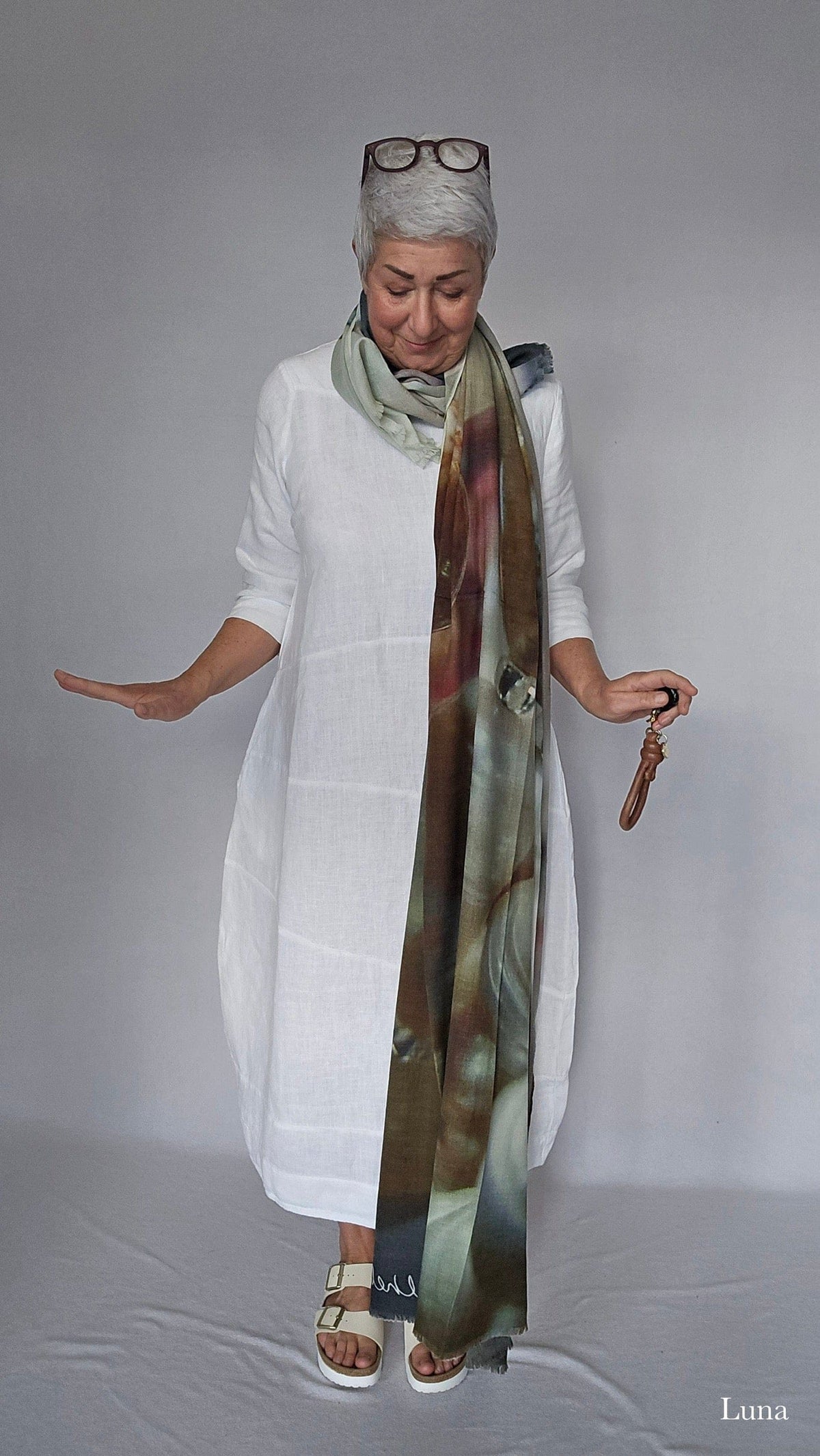 Wilhelmine Skjerf Wilhelmine- Wilhelmineskjerf i ull/silke kunstkolonialen