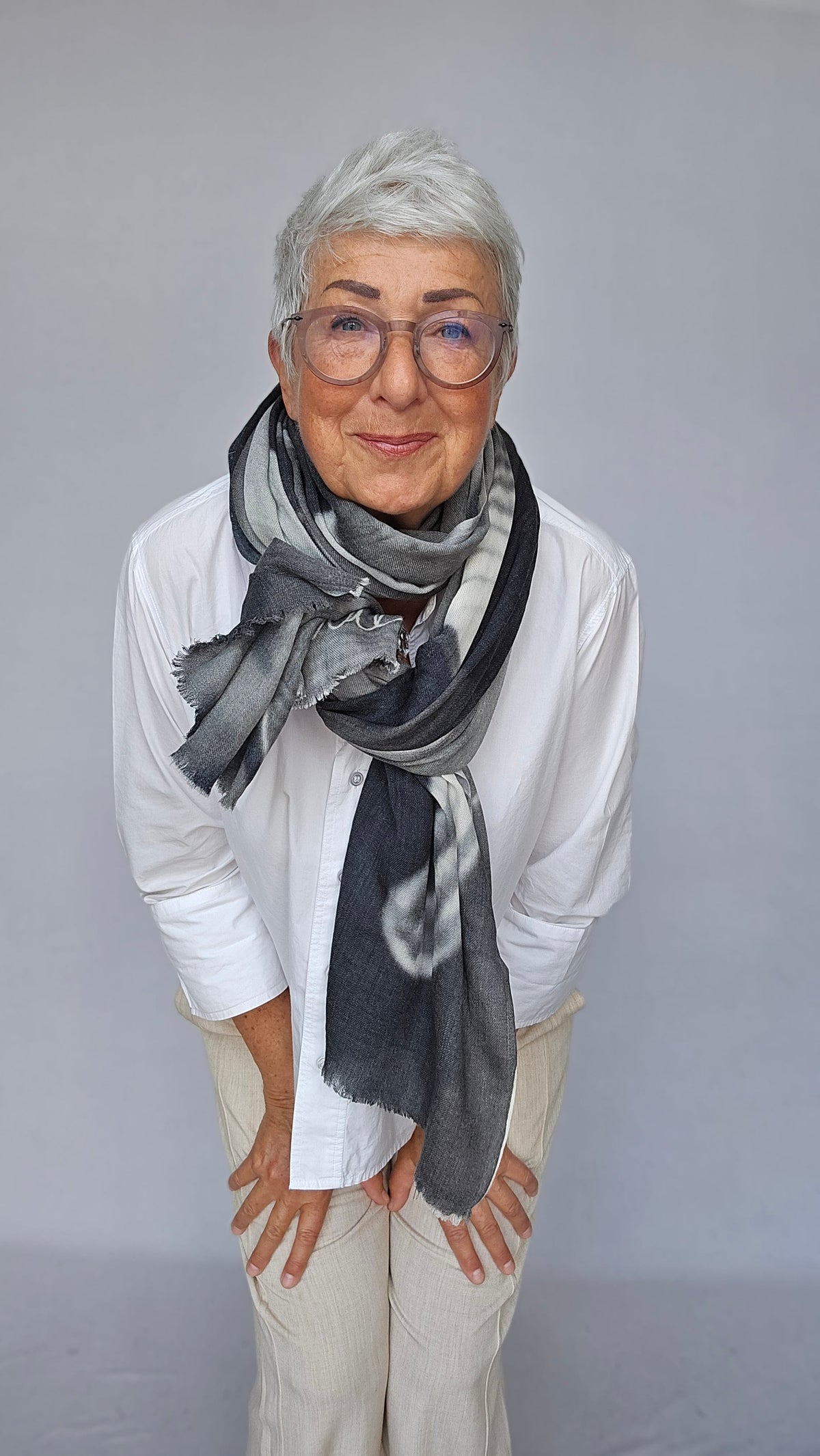 Wilhelmine Skjerf Wilhelmine- Wilhelmineskjerf i ull/silke kunstkolonialen
