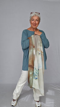 Wilhelmine Skjerf Wilhelmine- Wilhelmineskjerf i ull/silke kunstkolonialen