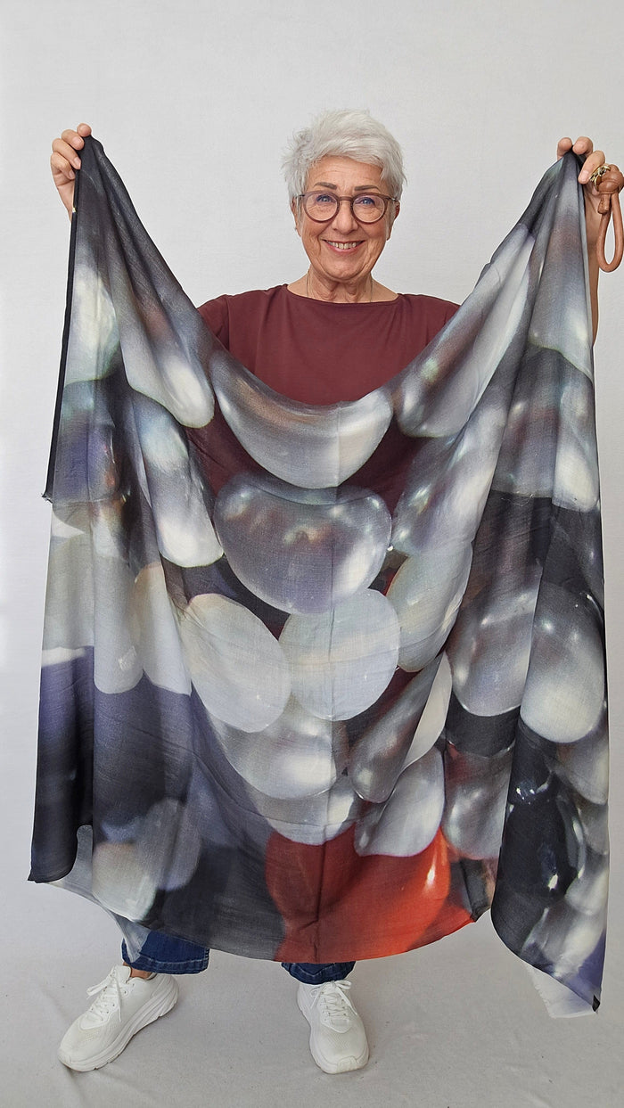 Wilhelmine Skjerf Wimsy Wilhelmine- Wilhelmineskjerf i ull/silke kunstkolonialen